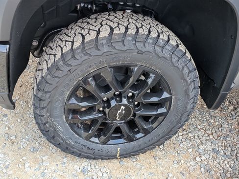 New 2026 Chevrolet Silverado 2500 LT w/ Trail Boss Package image 11