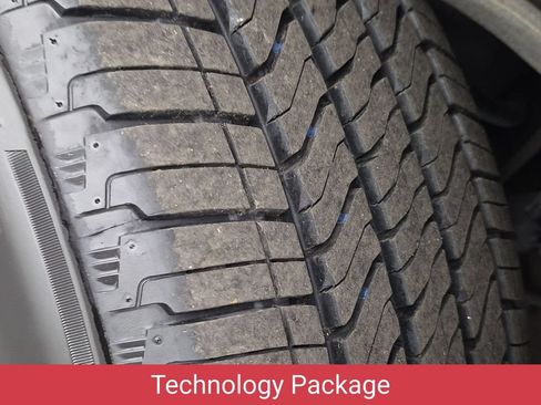 Used 2025 Chevrolet Silverado 1500 High Country AWD/4WD image 12