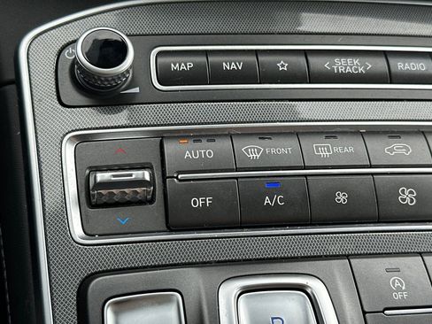 Used 2023 Hyundai Santa Fe Calligraphy image 28