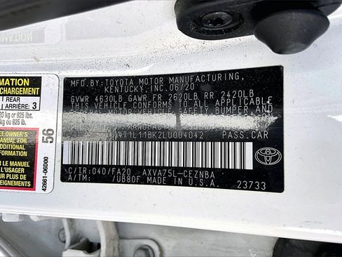 Used 2020 Toyota Camry LE image 36