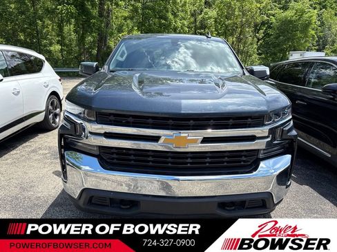 Used 2022 Chevrolet Silverado 1500 LT AWD/4WD image 2