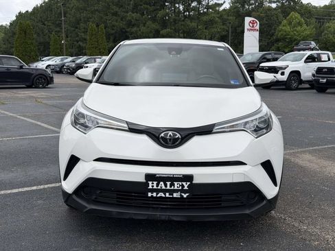 Used 2019 Toyota C-HR XLE FWD image 24