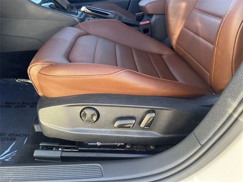 Used 2018 Volkswagen Golf Alltrack SEL image 28