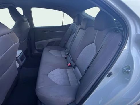 Used 2022 Toyota Camry LE image 13