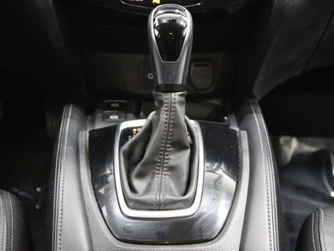 Used 2020 Nissan Rogue SL FWD image 41