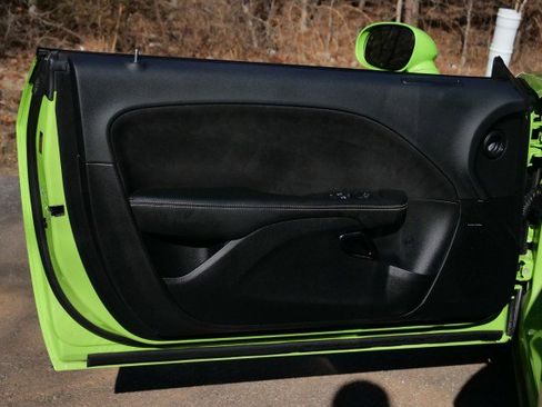 Used 2015 Dodge Challenger SRT Hellcat image 29