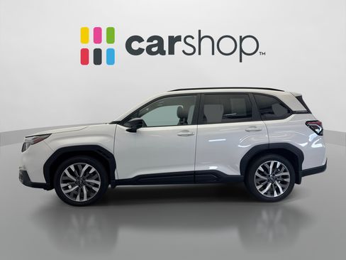 Used 2025 Subaru Forester Touring AWD/4WD image 2