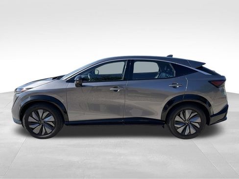 Used 2023 Nissan Ariya FWD image 6