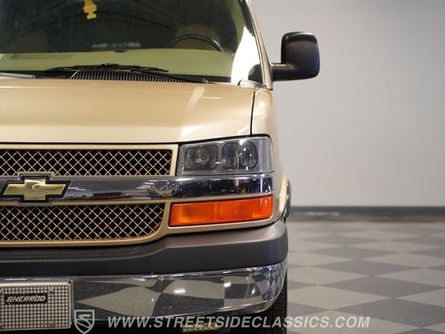 Used 2006 Chevrolet Express 1500 w/ Preferred Equipment Group image 20