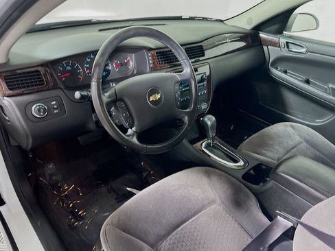 Used 2012 Chevrolet Impala LT w/ LT Sunroof Package FWD image 9
