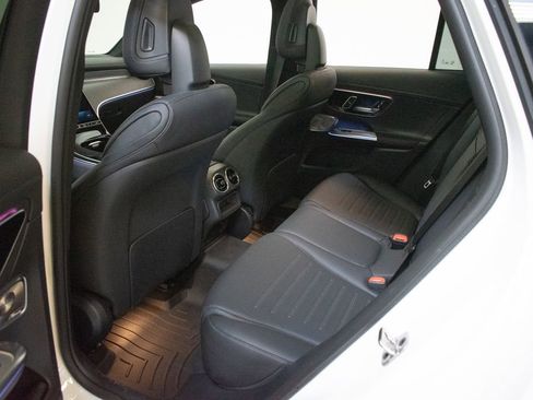 Used 2026 Mercedes-Benz GLC 300 4MATIC image 24