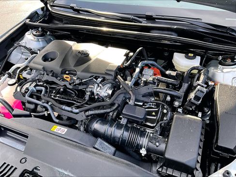Used 2025 Toyota Camry LE image 35