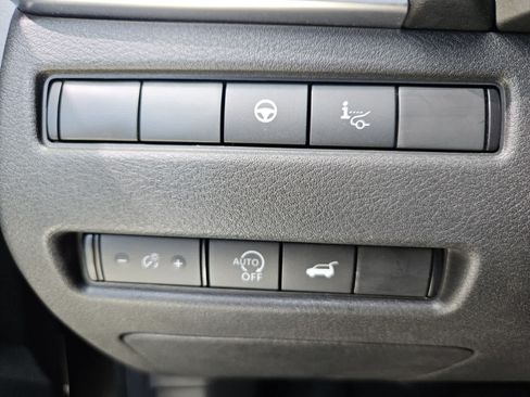 Used 2025 Nissan Rogue SL w/ SL Premium Package AWD/4WD image 14