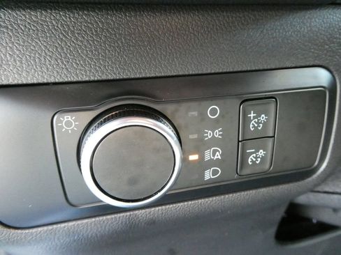 Used 2025 Ford Escape Active w/ Cold Weather Package AWD/4WD image 25