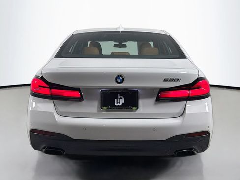 Used 2022 BMW 530i w/ M Sport Package RWD image 6