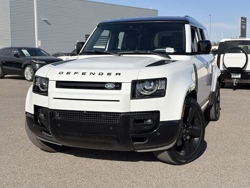 Used 2023 Land Rover Defender 110 X-Dynamic SE AWD/4WD image 3