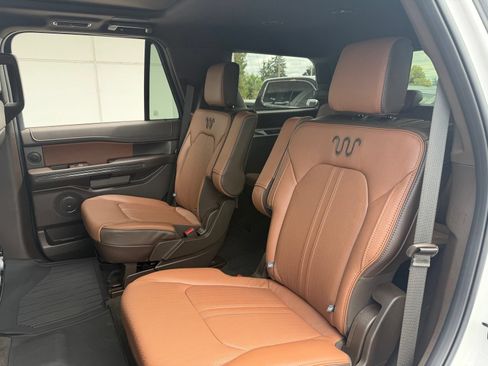 Used 2024 Ford Expedition King Ranch AWD/4WD image 18
