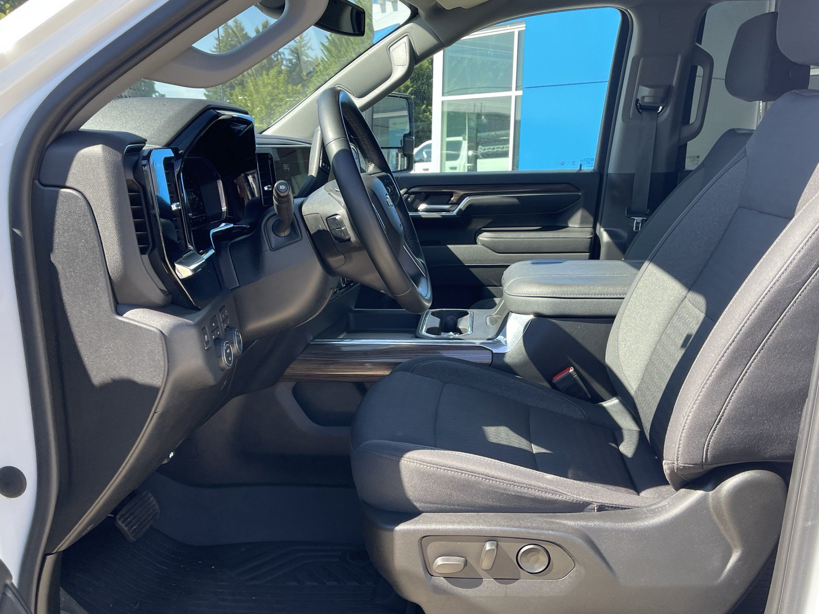 Used 2024 Chevrolet Silverado 2500 LT w/ All Star Edition AWD/4WD image 11