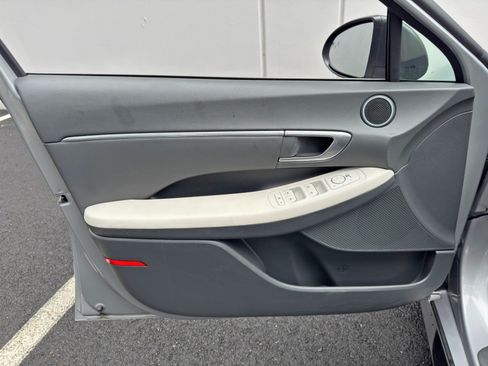 Used 2023 Hyundai Sonata SEL w/ Convenience Package FWD image 39