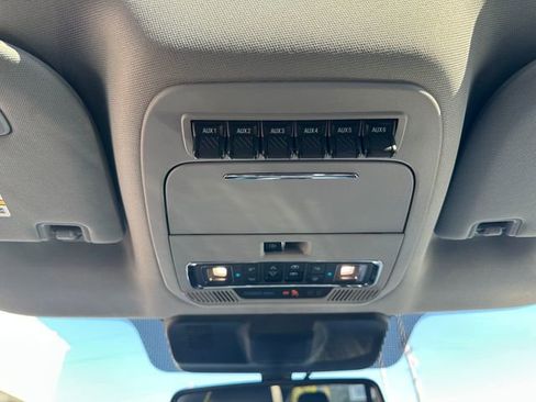 Used 2023 Ford F250 Lariat w/ Lariat Ultimate Package image 17