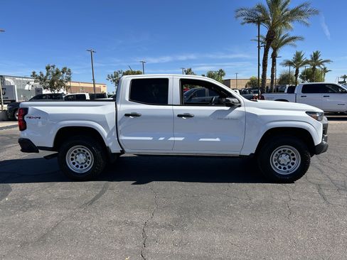 Used 2024 Chevrolet Colorado W/T w/ Advanced Trailering Package image 7