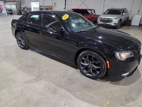 Used 2021 Chrysler 300 S RWD image 18