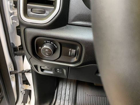 Used 2026 RAM 1500 Big Horn RWD image 34