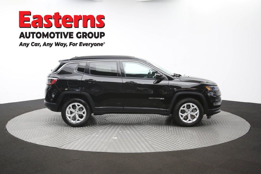 Used 2024 Jeep Compass Latitude AWD/4WD image 46