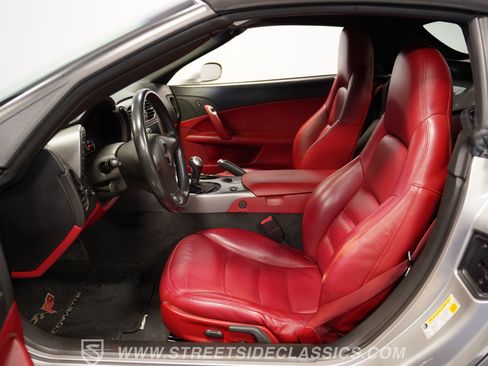 Used 2006 Chevrolet Corvette 3LT Convertible w/ Preferred Equipment Group image 38