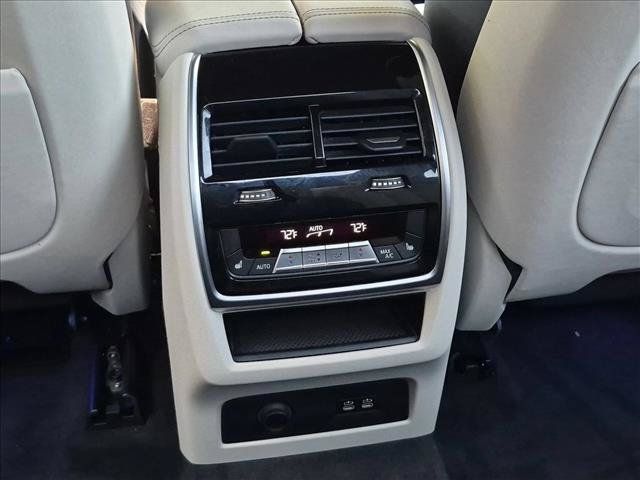 Used 2019 BMW X7 xDrive50i w/ Executive Package AWD/4WD image 19