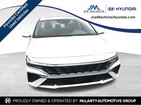 Used 2025 Hyundai Elantra SEL FWD image 4