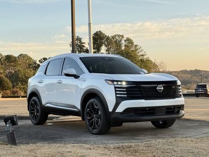 Used 2025 Nissan Kicks SR