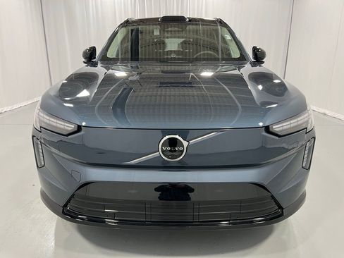New 2025 Volvo EX90 Ultra image 3
