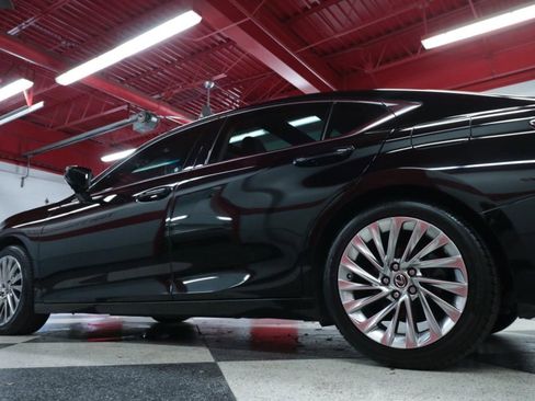 Used 2022 Lexus ES 350 Ultra Luxury w/ Accessory Package 2 FWD image 40