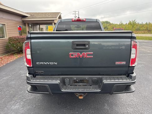 Used 2015 GMC Canyon SLE w/ All-Terrain Package image 4