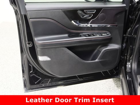 Used 2024 Lincoln Corsair Reserve w/ Equipment Group 201A image 12