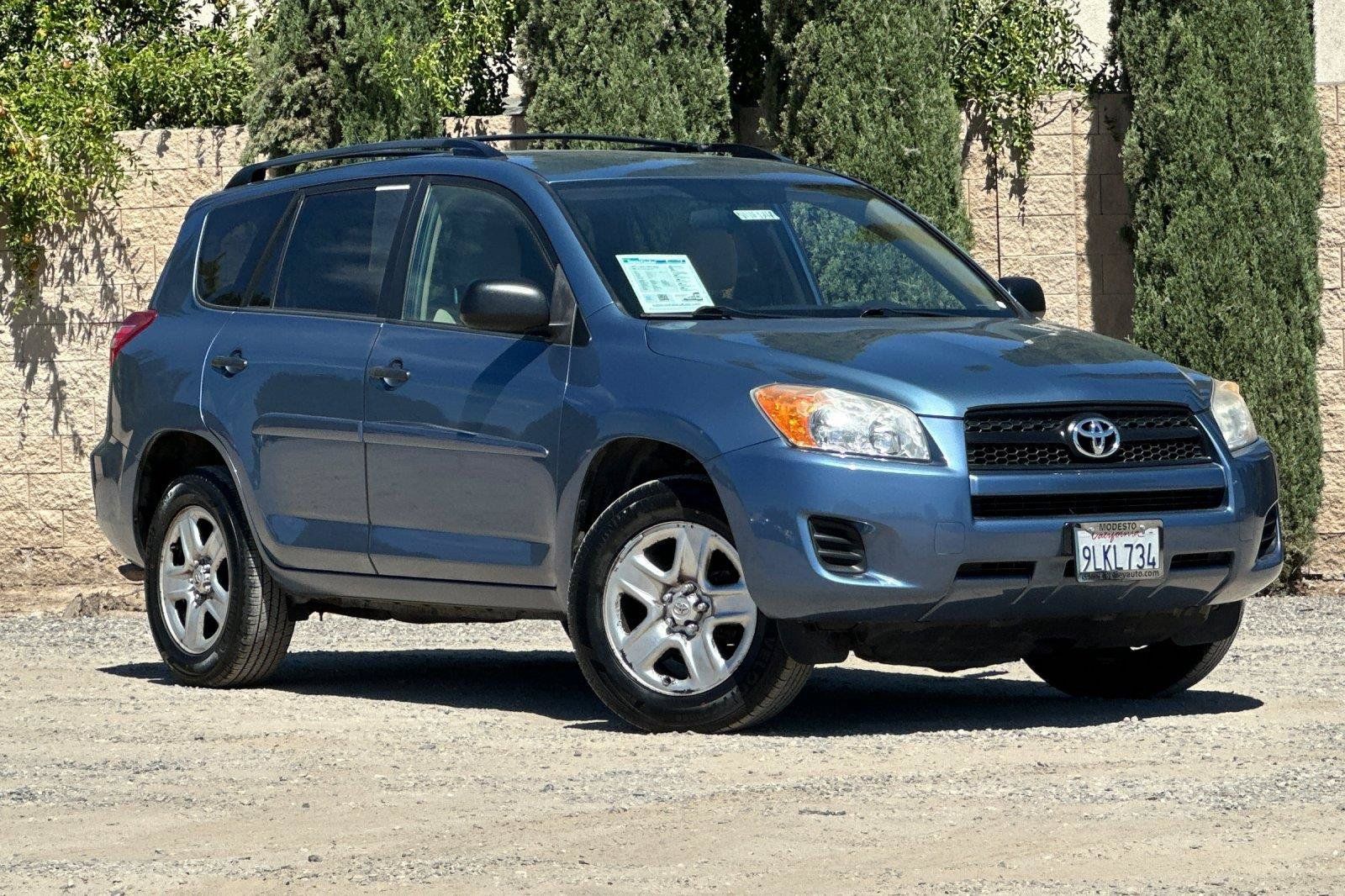 Used 2011 Toyota RAV4 4WD w/ Base L4 Extra Value Pkg image 1