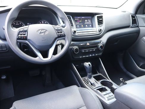 Used 2018 Hyundai Tucson SEL FWD image 4