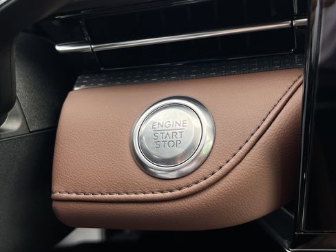 New 2026 Lincoln Nautilus Reserve image 18