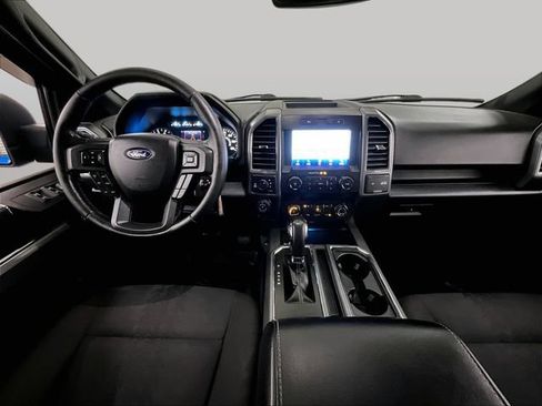 Used 2019 Ford F150 XLT w/ Equipment Group 302A Luxury AWD/4WD image 15
