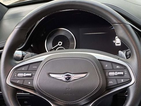 Used 2025 Genesis GV70 3.5T Sport w/ Sport Advanced Package image 23
