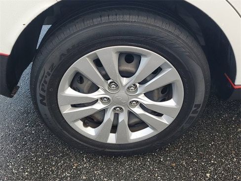 Used 2022 Kia Soul LX image 5