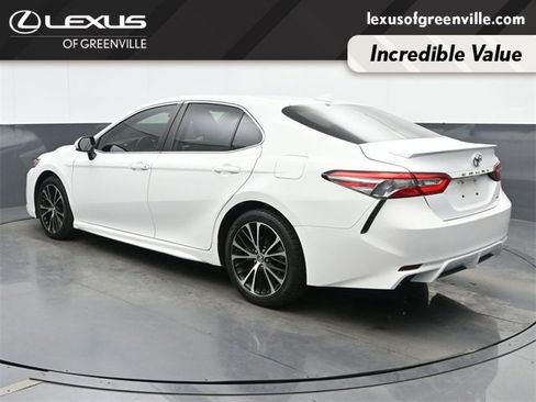 Used 2019 Toyota Camry SE image 6