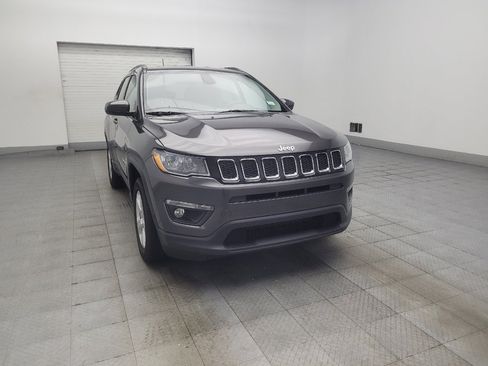 Used 2019 Jeep Compass Latitude w/ Cold Weather Group AWD/4WD image 13