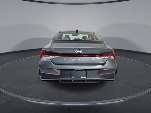 Used 2026 Hyundai Elantra Hybrid FWD image 7