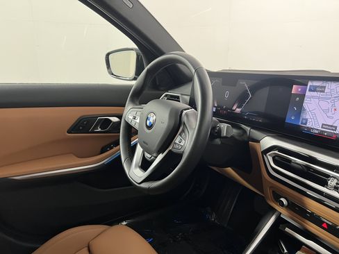 Used 2024 BMW 330i xDrive Sedan w/ Premium Package AWD/4WD image 10