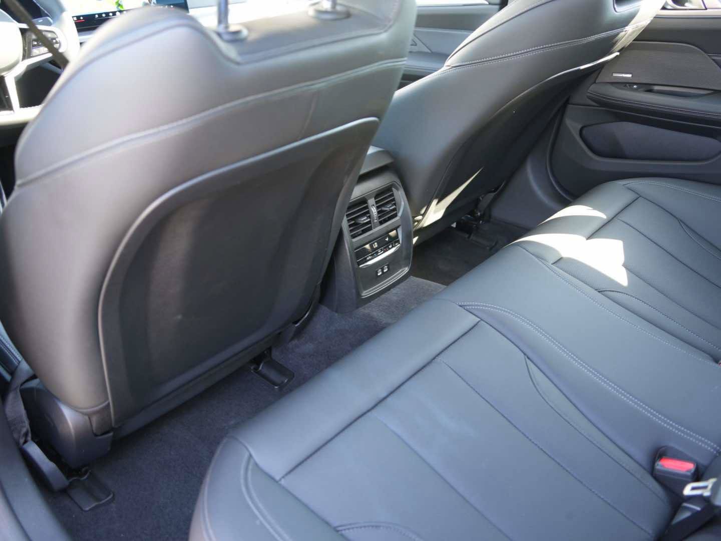 Used 2026 BMW i4 M60 AWD/4WD image 9