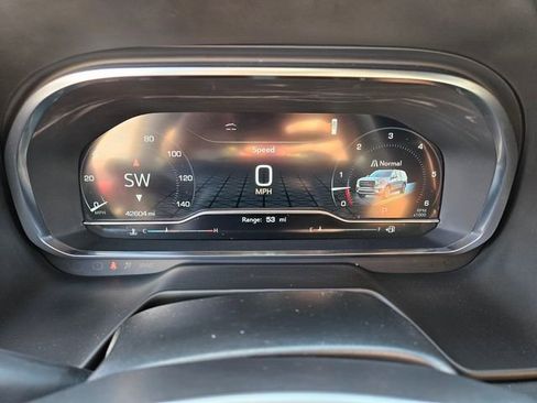 Used 2023 GMC Yukon SLT w/ SLT Luxury Package image 28