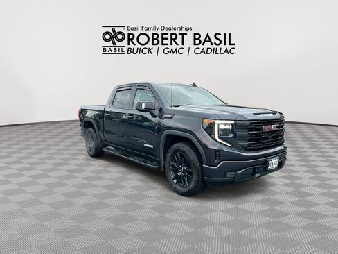 Used 2022 GMC Sierra 1500 Elevation w/ Elevation Premium Package AWD/4WD image 2