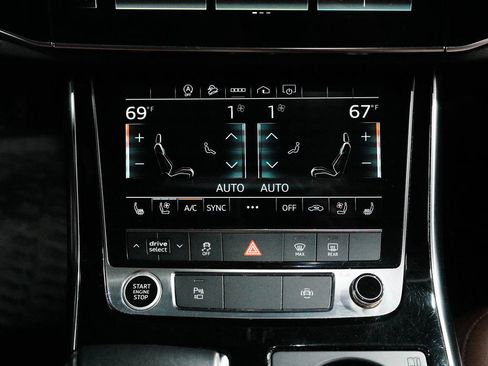 Used 2023 Audi Q8 Premium Plus w/ Premium Plus Package AWD/4WD image 19